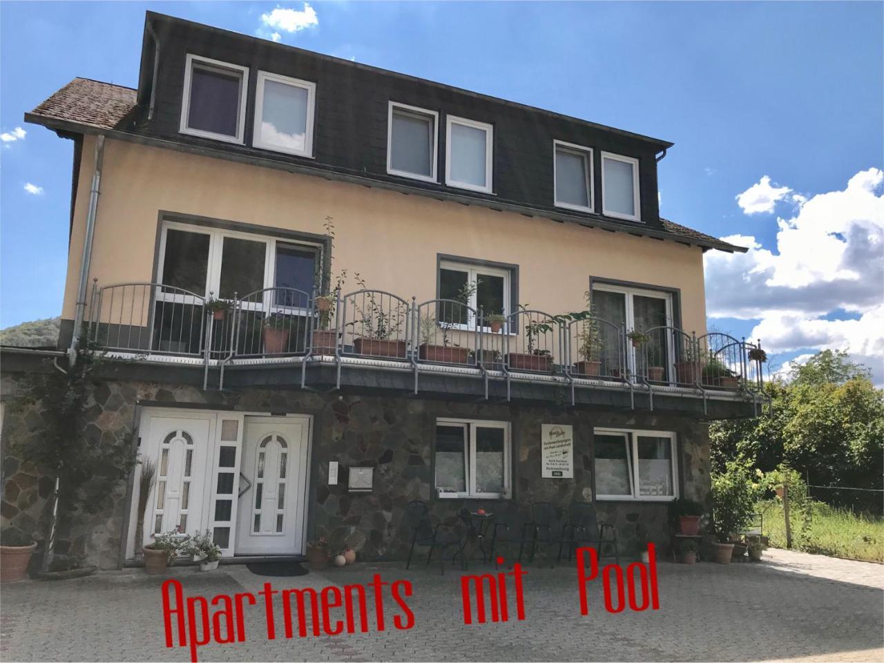 Residenz Moselzauber - Ferienwohnungen Mit Pool Landschaft 에른스트 외부 사진